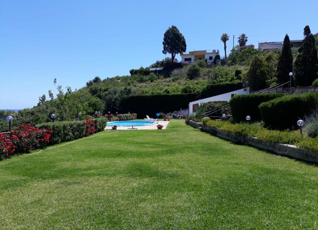 Case Vacanze con PISCINA Altavilla Milicia Exterior foto